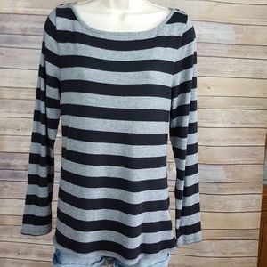 Old Navy soft and comfy long sleeve t shirt